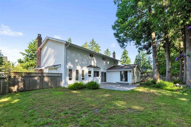 13499 17 Avenue, South Surrey, British Columbia   - Photo 20 - R2387703