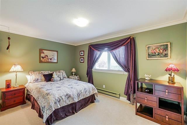 13976 19a Avenue, South Surrey, British Columbia   - Photo 15 - R2370020