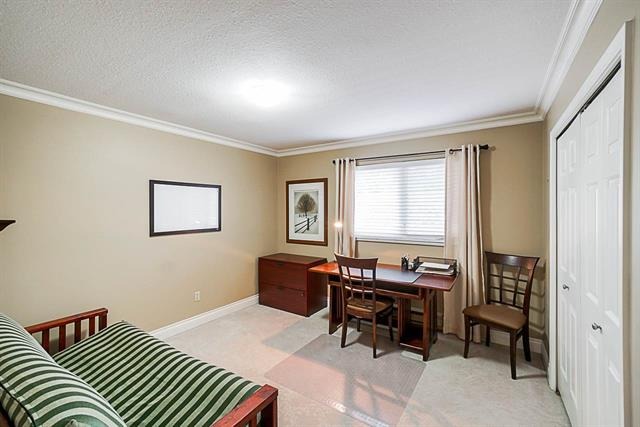 13976 19a Avenue, South Surrey, British Columbia   - Photo 16 - R2370020