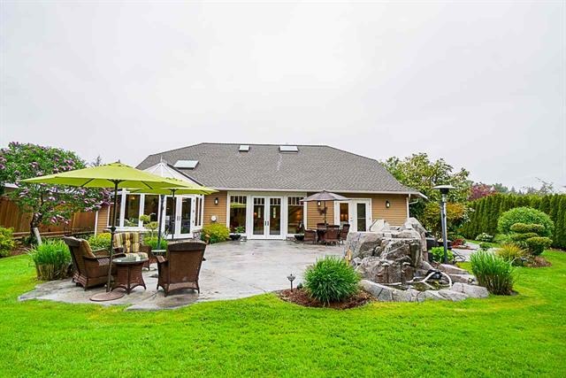 13976 19a Avenue, South Surrey, British Columbia   - Photo 17 - R2370020