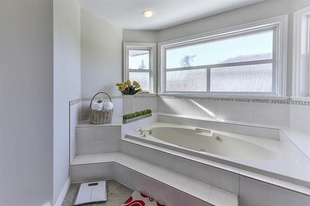 11025 162a Street, North Surrey, British Columbia   - Photo 15 - R2314755