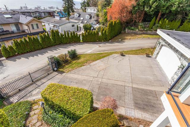 1309 Anderson Street, South Surrey, British Columbia   - Photo 19 - R3105645