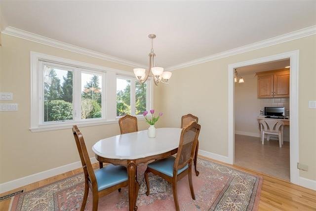18075 20 Avenue, South Surrey, British Columbia   - Photo 14 - R2504152