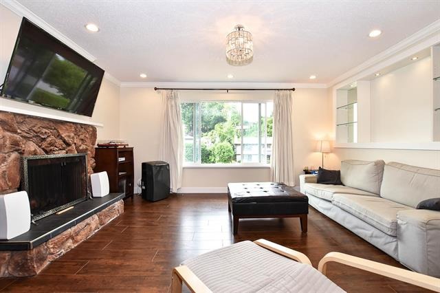 2402 Cameron Crescent, Abbotsford, British Columbia  V3G 2B1 - Photo 7 - R2829282