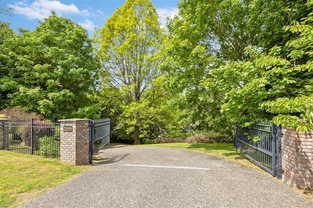 3299 137A STREET, South Surrey, British Columbia
