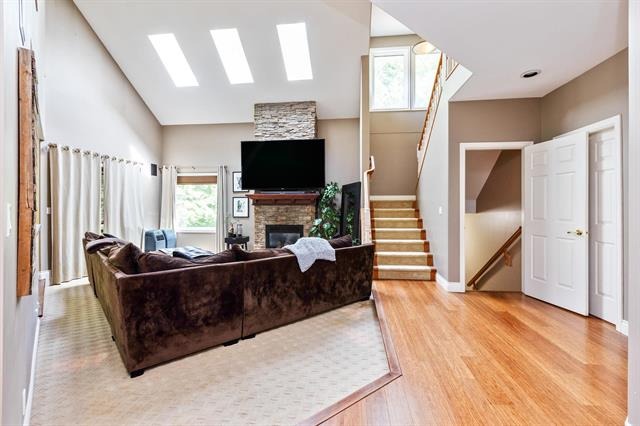 3299 137a Street, South Surrey, British Columbia   - Photo 5 - R2965649