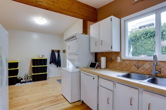 15190 Beachview Avenue, South Surrey, British Columbia   - Photo 20 - R2757577