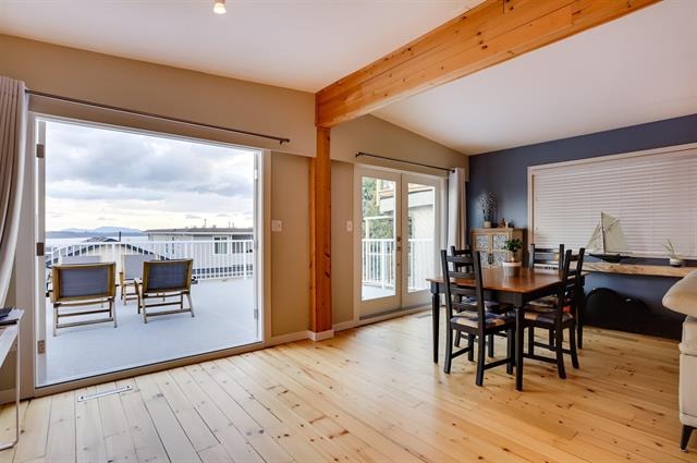 15190 Beachview Avenue, South Surrey, British Columbia   - Photo 8 - R2757577