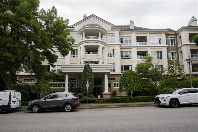 306 5735 Hampton Place, Vancouver, British Columbia   - Photo 2 - R2734699